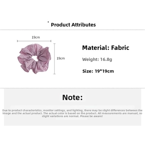 Détails du chouchou: tissu, poids de 16,8g et dimensions à plat de 19x19cm