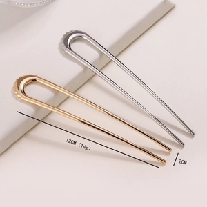 Detailed view of metal U-shaped hairpins in gold and silver showing dimensions and weight