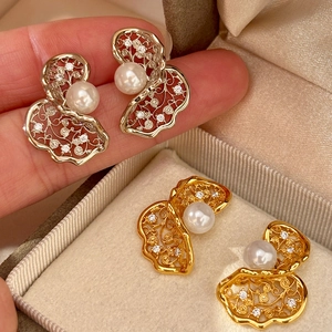 Hollow Flower Filigree Artificial Pearl Stud Earrings With Zircon Inlay French Vintage Jewelry With Silver Earring Post For Women