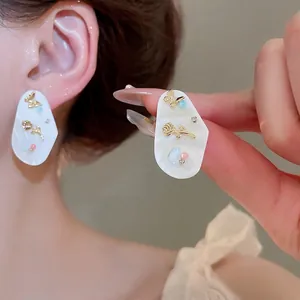Boucles D'oreilles Puces Coquille Ovale Florale Avec Tige En Argent Rétro Français Élégant Papillon Rose Strass Pour Femmes