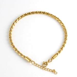 Détail du bracelet chaîne épis dorée avec fermoir mousqueton et rallonge réglable