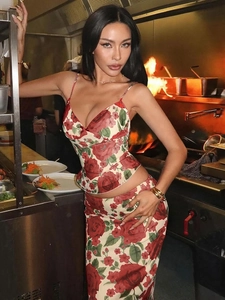 Women's summer V-neck floral crop top and bodycon maxi skirt set with red rose print