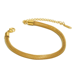 Bracelet en maille d'acier inoxydable plaqué or 18 carats avec fermoir mousqueton chic