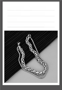 Detail of 21cm stainless steel double-layer keel chain bracelet with lobster clasp