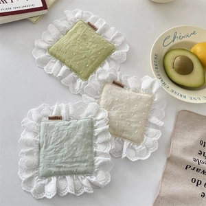 Lace scalloped coaster set in cotton linen with polka dot embroidery for coffee table