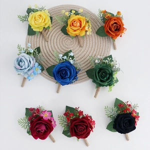Ensemble de boutonnières en roses de soie avec ficelle de jute pour mariages et galas