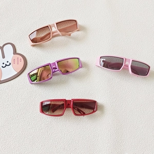 Kids Y2K sports sunglasses in rectangle thick frames with colorful mirror lenses