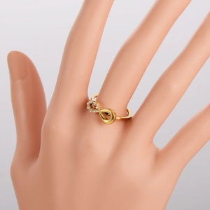 Eleganter 18k vergoldeter Edelstahl Unendlichkeitsring mit Zirkonia für Damen