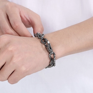 Men's vintage chunky twist chain bracelet in stainless steel with decorative clasp
