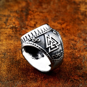 Vintage stainless steel Valknut Viking ring with oxidized finish for men, retro Nordic style
