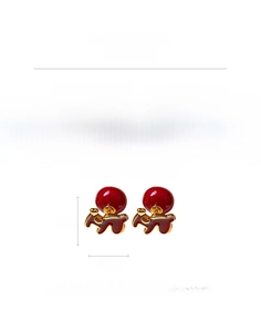 Detailed dimensions of 18K gold plated horse pearl earrings with zircon inlay
