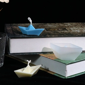 DIY Silikonform in Papierboot-Optik für handgefertigte Kerzen und Harzdekor
