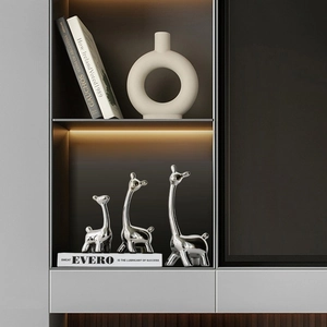 Juego de esculturas de ciervo de cerámica plateada para decoración de salón de lujo