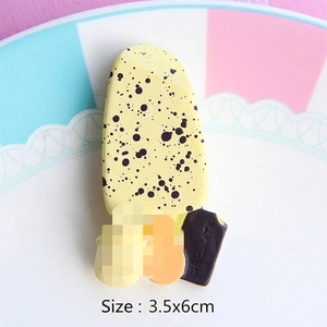 Creative ice cream resin fridge magnet accessory with chocolate detail, size 3.5x6cm