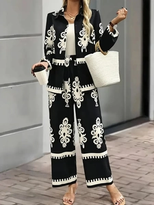 Ensemble deux pièces pour femme avec imprimé géométrique, chemise manches longues et pantalon large