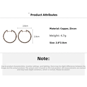 Detail view of 2.8cm zircon geometric hoop earrings in rose gold with product dimensions