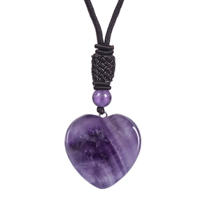 Handgewebte Halskette mit einem herzförmigen Anhänger aus lila Amethyst-Edelstein