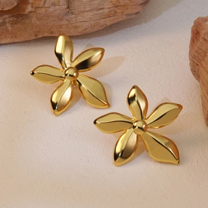 Elegant Large Flower Stud Earrings For Women Stainless Steel Gold Plated Floral Petal Sweet Light Luxury Fashion Jewelry