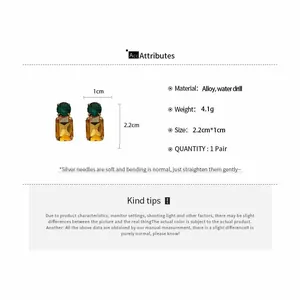 Detailed size chart for vintage geometric crystal earrings showing 2.2cm height and 4.1g weight