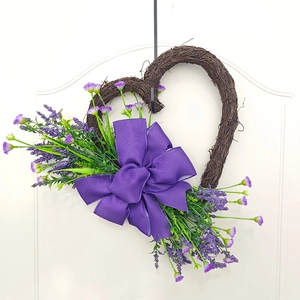 Handmade 30cm heart-shaped rattan wreath with purple bow and lavender flowers
