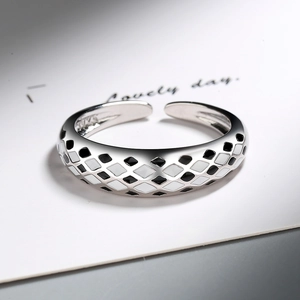 Minimalist S925 silver checkerboard enamel open ring with black and white rhombus pattern