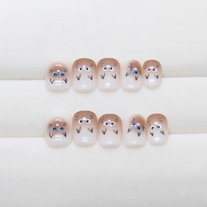 Cute cartoon cat press-on nails with brown and cream gradient design in short round shape