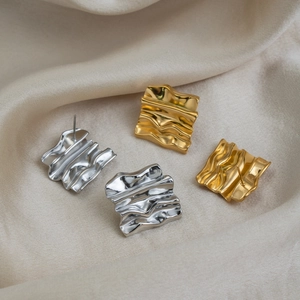 Retro geometric wave pattern stainless steel stud earrings in gold and silver finish