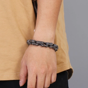 Retro stainless steel men's bracelet with antique silver finish and embossed cloud patterns