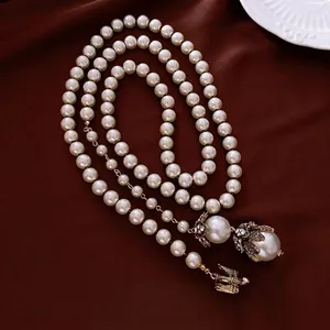 Collana Lunga Di Künstliche Perle Sintetiche Vintage Francese Con Pendente Uccello In Lega E Fiore Di Strass Per Donna Elegante