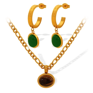 Set gioielli vintage con collana occhio di tigre dorata e orecchini in pietra verde