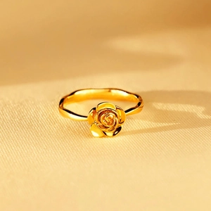 Elegant s925 sterling silver golden rose flower ring with a minimalist aesthetic for women