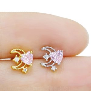 Paire de boucles d'oreilles cœur et lune avec zircon rose en finition or et argent