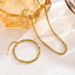 Collier Chaîne Queue de Phénix en Acier Titane Plaqué Or 18K Design de Niche Élégant Maillon de Blé Tressé Ras du Cou Femme