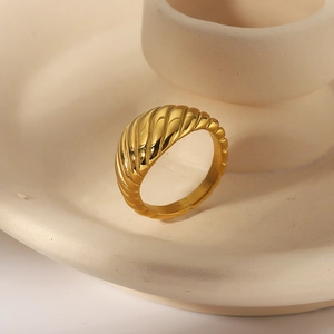 18k gold plated stainless steel croissant ring with vintage textured croissant design