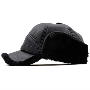 Chapeau d'hiver en similicuir avec cache-oreilles et doublure pelucheuse pour homme