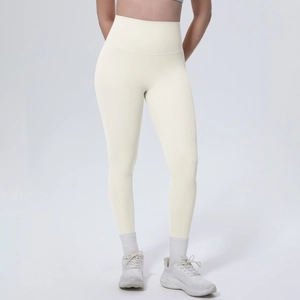 Detail der High Waist Nude Feeling Yoga Leggings mit nahtlosem Bauchweg-Effekt Design