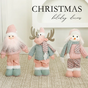 Ensemble de gnomes de Noël roses et verts avec figurines de Père Noël, élan et bonhomme