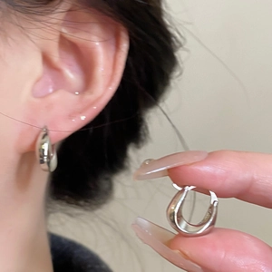 Minimalist Lightweight U-Shaped Wrinkled Copper Hoop Earrings For Women Gold Silver Plated Geometric Ear Buckle Fashion Jewelry