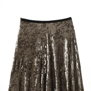 Gonna midi in velluto marrone oliva con pizzo elegante e riflessi metallici fini