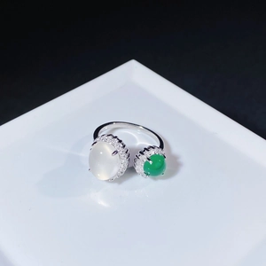 Elegant S925 sterling silver ring with white chalcedony and green agate stones