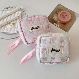 Quilted floral mini pouch set in pink and white with cute bow and ribbon details