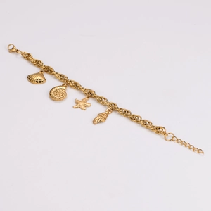 Golden stainless steel ocean theme charm bracelet with starfish and seashell pendants