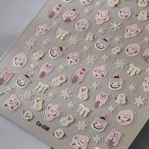 Adesivi per unghie 5D a rilievo con simpatici pupazzi di neve, orsi e motivi gelato