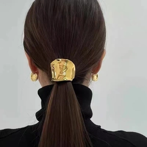 Korean Style Metal Hair Clip Claw Hammered Alloy Ponytail Cuff Hook Accessory For Women High End Minimalist Lava Design