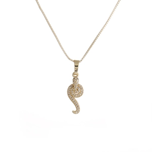 Collier avec pendentif serpent doré serti de zircons brillants et chaîne maille vénitienne