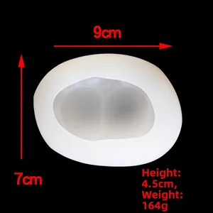 Size specifications of 3D cloud silicone mold showing 9cm length and 7cm width dimensions