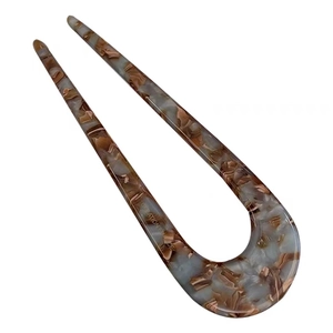 U-shaped acetate hair pin with tortoise shell pattern and creation france engraving