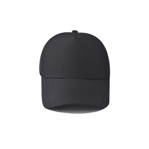 Vista frontale di un cappellino da baseball nero impermeabile con cuciture sulla visiera