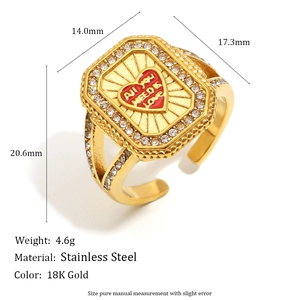 Bague ajustable rétro en acier doré 18K avec cœur rouge et détails diamantés