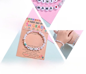 Détails des bracelets en perles MAMA et MINI avec perles colorées et cordon ajustable